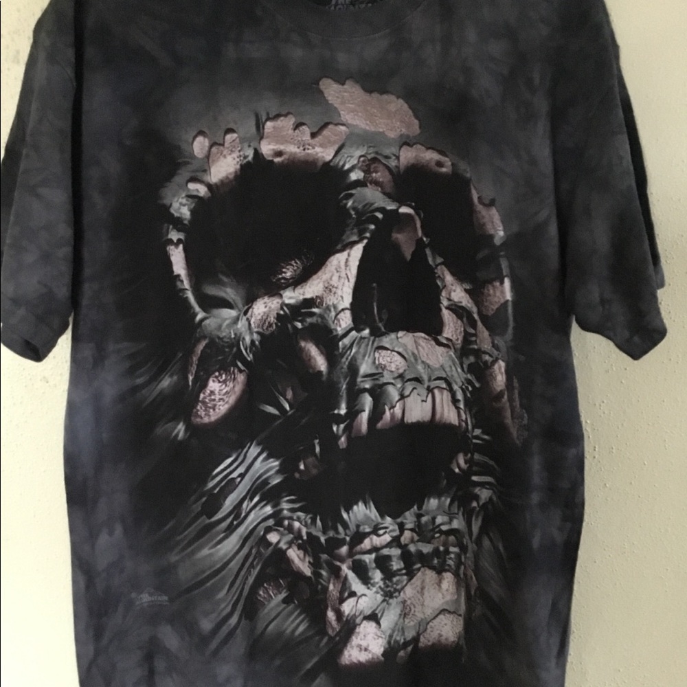 Skull (tee shirt)